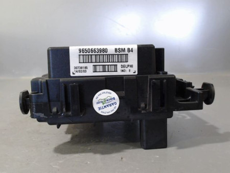 BOITE A FUSIBLES PEUGEOT 307