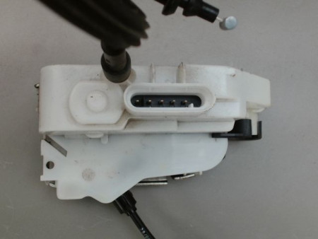 SYSTEME CONDAMNATION AVANT GAUCHE CITROEN C2