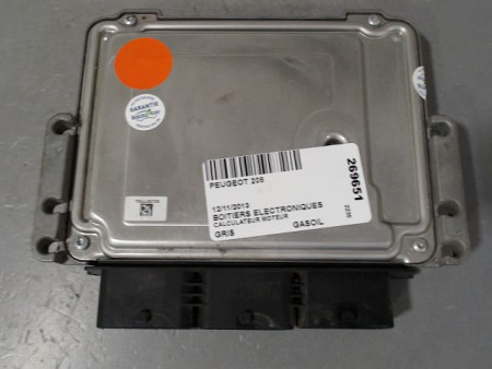 CALCULATEUR MOTEUR PEUGEOT 208