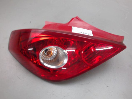 FEU ARRIERE GAUCHE  OPEL CORSA