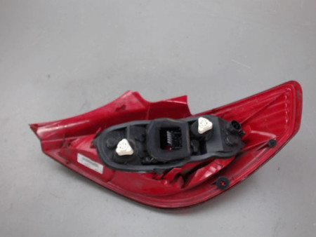 FEU ARRIERE GAUCHE  OPEL CORSA