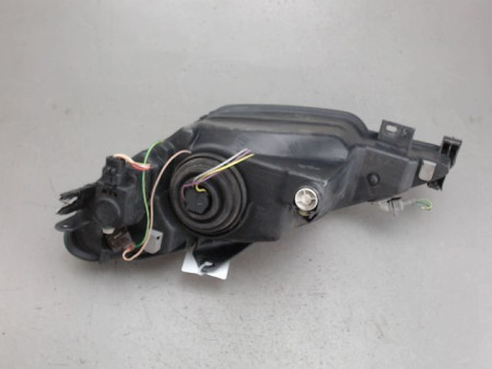 PHARE DROIT PEUGEOT 206