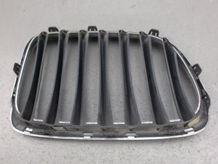 GRILLE CALANDRE GAUCHE B.M.W. X1