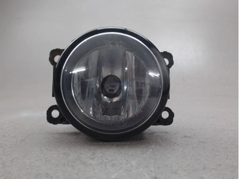 PHARE ANTIBROUILLARD AVANT DROIT DACIA DUSTER