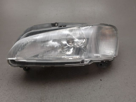 PHARE GAUCHE PEUGEOT 106