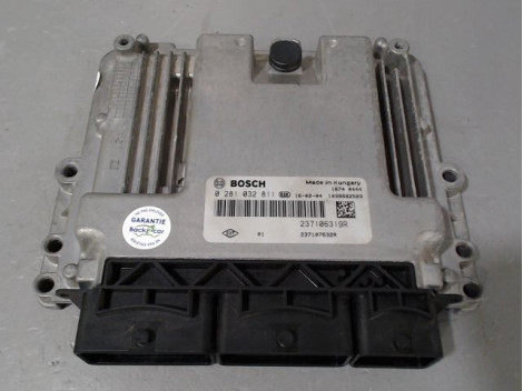 CALCULATEUR MOTEUR RENAULT CLIO