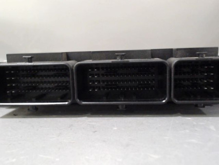 CALCULATEUR MOTEUR RENAULT CLIO