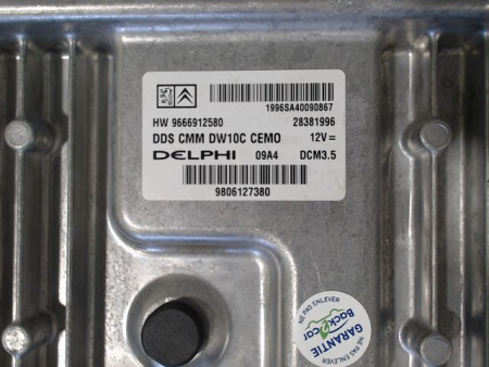 CALCULATEUR MOTEUR PEUGEOT 5008