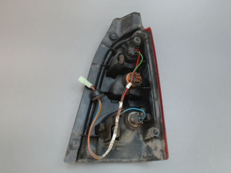 FEU ARRIERE GAUCHE  SUZUKI WAGON-R