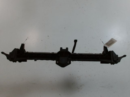 TRAVERSE SUPERIEURE ARMATURE AVANT PEUGEOT 3008