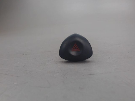 BOUTON DE WARNING RENAULT CLIO