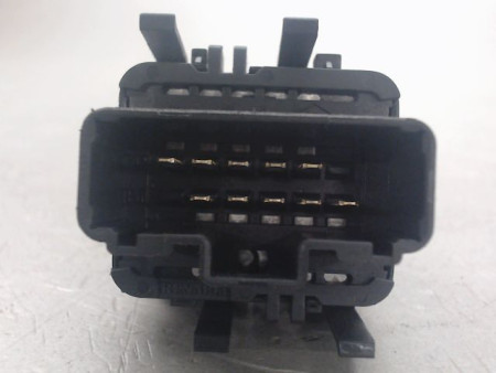 COMMANDE LEVE-GLACE PORTE AVG RENAULT CLIO