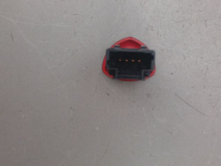 BOUTON DE WARNING RENAULT CLIO