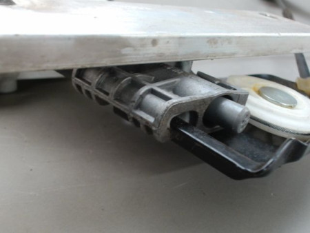 MECANISME LEVE-GLACE AVANT DROIT OPEL ASTRA