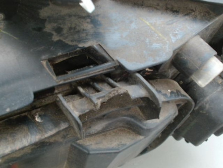 PHARE DROIT PEUGEOT 206