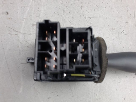 COMMANDE CLIGNOTANT PEUGEOT 106