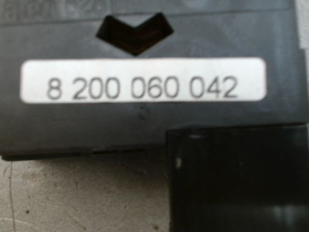 COMMANDE RÉGLAGE HAUTEUR DE PHARE RENAULT CLIO