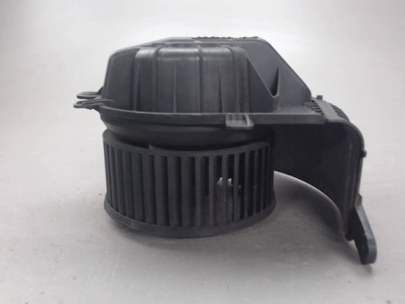MOTEUR VENTILATEUR CHAUFFAGE RENAULT MEGANE