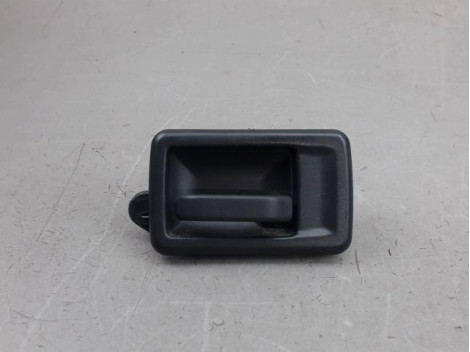 POIGNEE INTERIEURE PORTE AVANT DROIT PEUGEOT 106