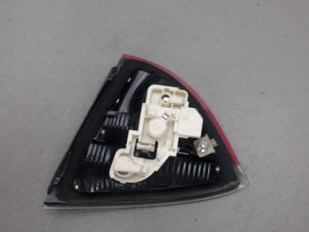 FEU ARRIERE INTERIEUR GAUCHE B.M.W. SERIE 3