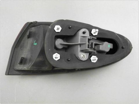 FEU ARRIERE GAUCHE  ALFA ROMEO 147 04-10
