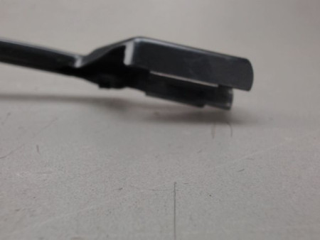 BRAS ESSUIE-GLACE AVANT GAUCHE RENAULT CAPTUR