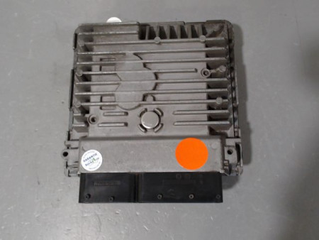CALCULATEUR MOTEUR VOLKSWAGEN POLO