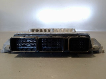 CALCULATEUR MOTEUR FORD FOCUS