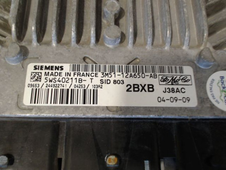 CALCULATEUR MOTEUR FORD FOCUS