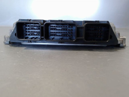 CALCULATEUR MOTEUR FORD FOCUS