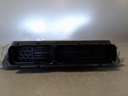 CALCULATEUR MOTEUR TOYOTA YARIS