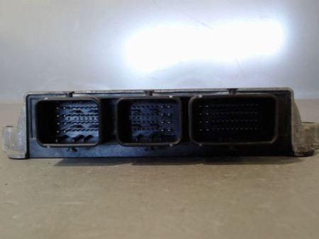 CALCULATEUR MOTEUR PEUGEOT 206