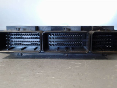 CALCULATEUR MOTEUR RENAULT KANGOO