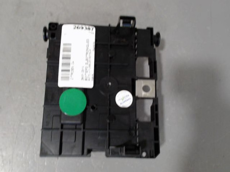 BOITE A FUSIBLES CITROEN C4
