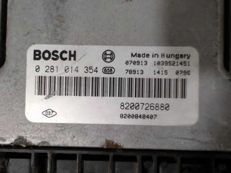 CALCULATEUR MOTEUR RENAULT LAGUNA