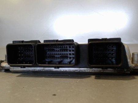 CALCULATEUR MOTEUR PEUGEOT 206