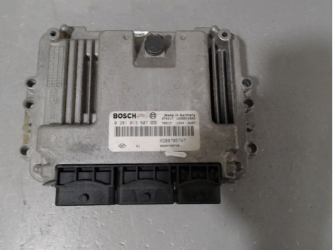 CALCULATEUR MOTEUR RENAULT MEGANE