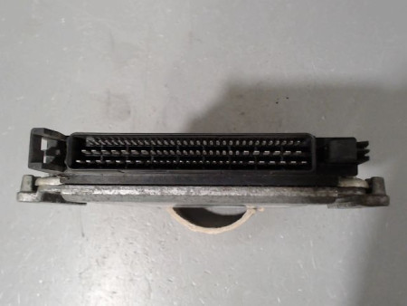 CALCULATEUR MOTEUR PEUGEOT 806