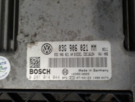 CALCULATEUR MOTEUR VOLKSWAGEN TOURAN