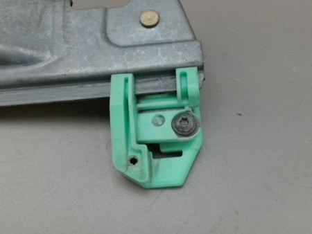 MECANISME LEVE-GLACE AVANT DROIT RENAULT MEGANE