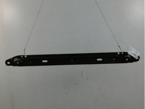 TRAVERSE INFERIEURE ARMATURE AVANT PEUGEOT 308