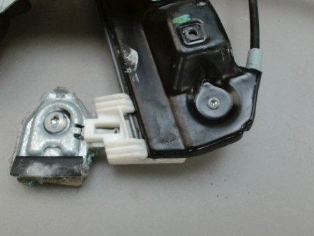 MECANISME LEVE-GLACE AVANT GAUCHE OPEL MERIVA
