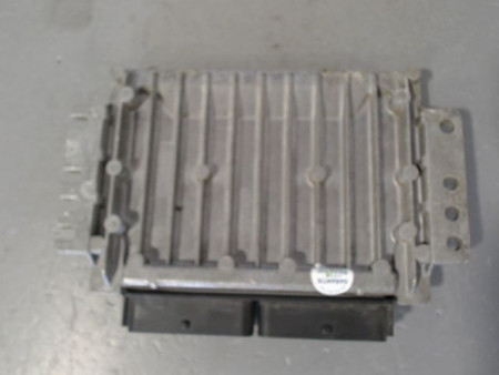CALCULATEUR MOTEUR RENAULT MEGANE