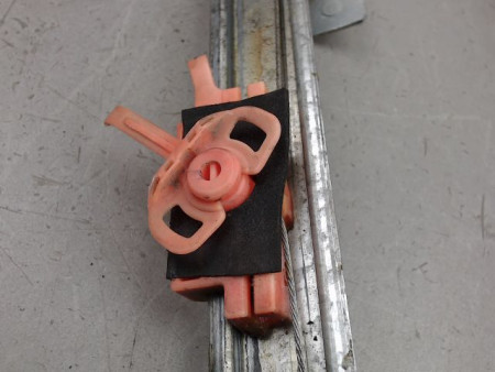 MECANISME LEVE-GLACE ARRIERE GAUCHE FIAT PUNTO