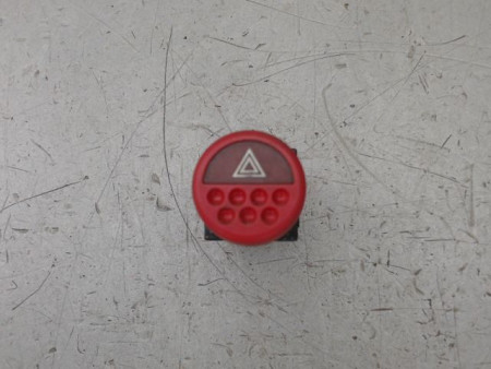 BOUTON DE WARNING PEUGEOT 106