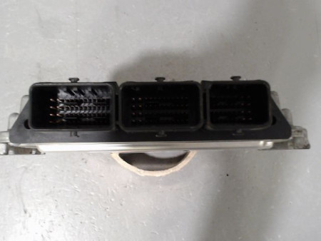 CALCULATEUR MOTEUR RENAULT MEGANE
