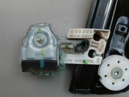 MECANISME LEVE-GLACE AVANT GAUCHE OPEL MERIVA