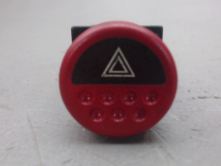 BOUTON DE WARNING PEUGEOT 106