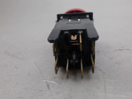 BOUTON DE WARNING PEUGEOT 106