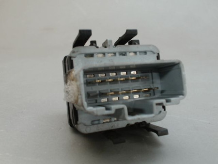 COMMANDE LEVE-GLACE PORTE AVG RENAULT MEGANE